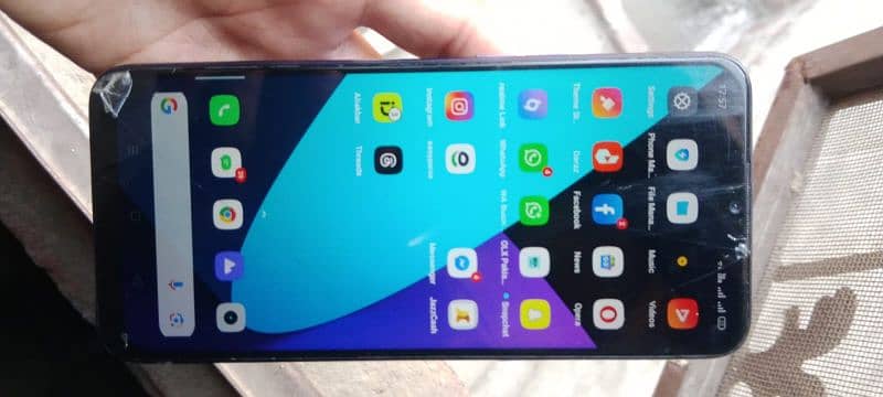 Realme 5 4/64 With Box totally original glass break 4