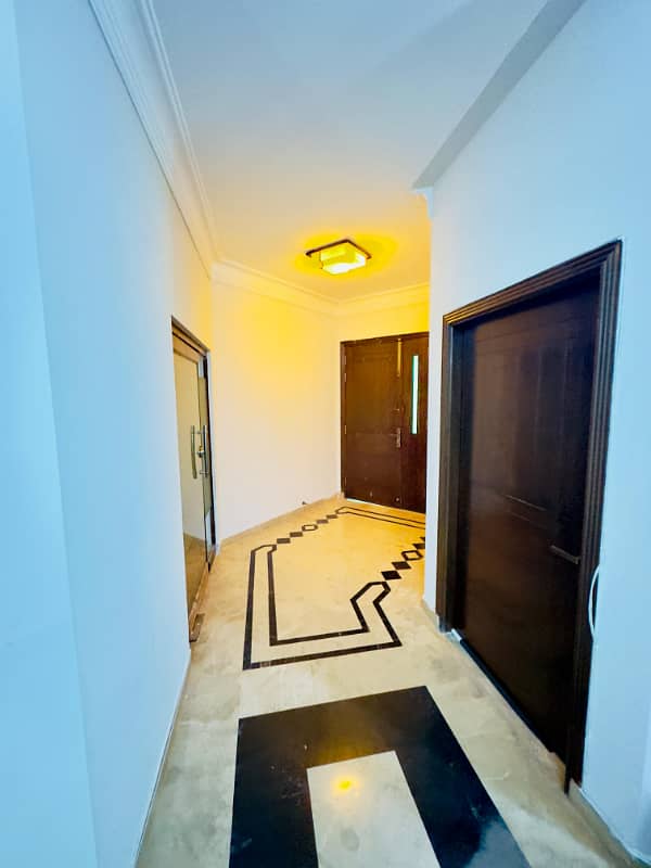 3 Bed Luxury Fully Furnished Apartment Available For Rent In F-11 Islamabad 4