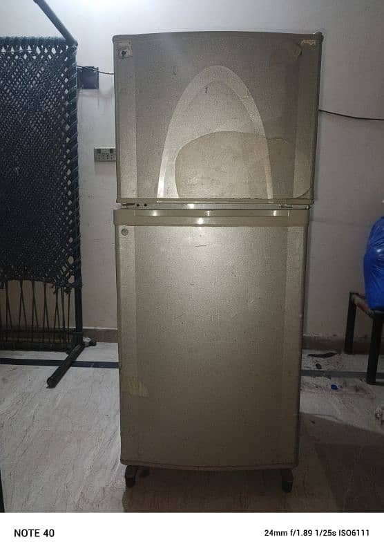 home use best fridge. 0