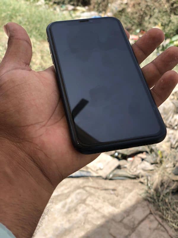 iphone xr 4