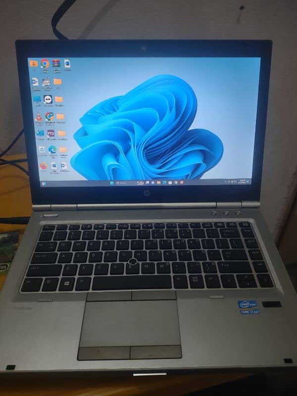 HP i5 Elite pro book 1