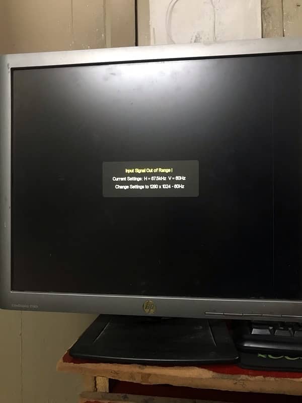 HP monitor 75 Hz refresh rate Gaming +office work Resolution 1280x1024 2