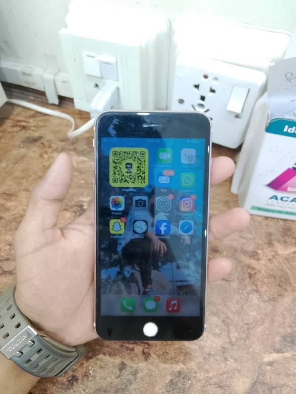 iPhone 7 plus 128gb 1