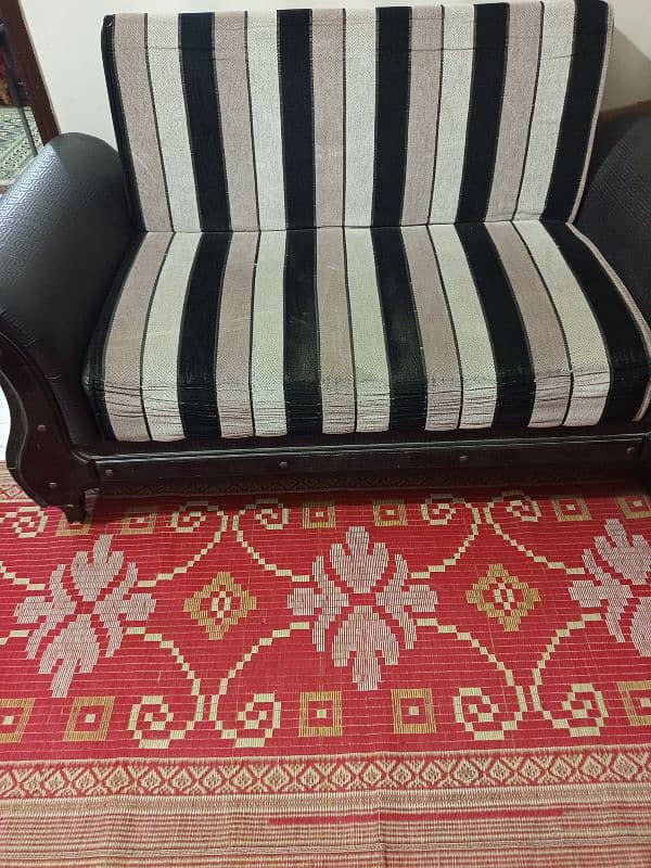 sofa kum bed 0