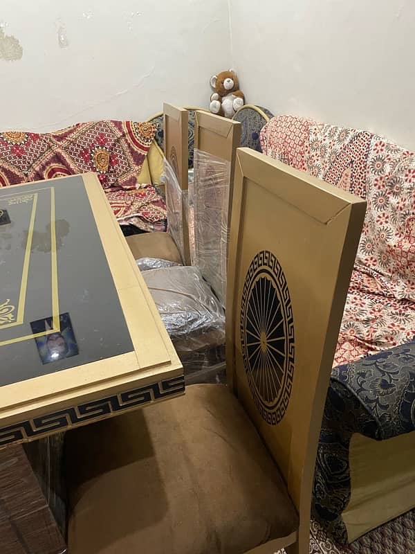 daiing table with 6 chairs 4