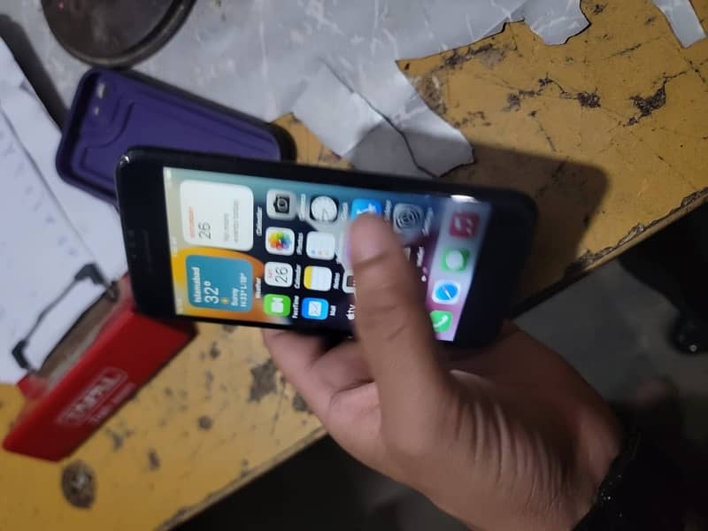 I phone 7 128 GB PTA 3
