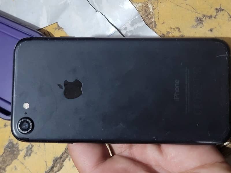 I phone 7 128 GB PTA 6