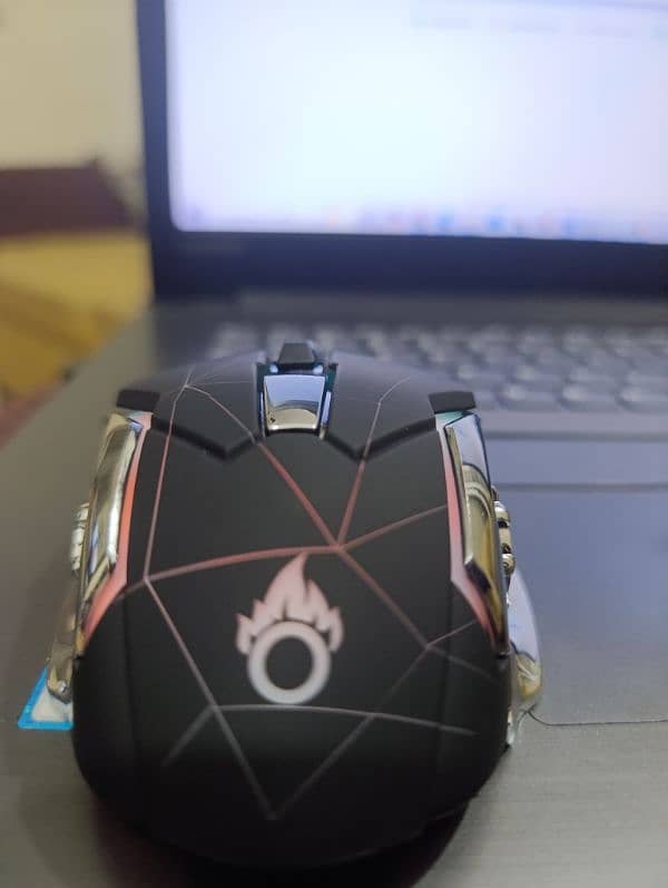 Mouse Gaming Wireless Cool lighting Effect 11