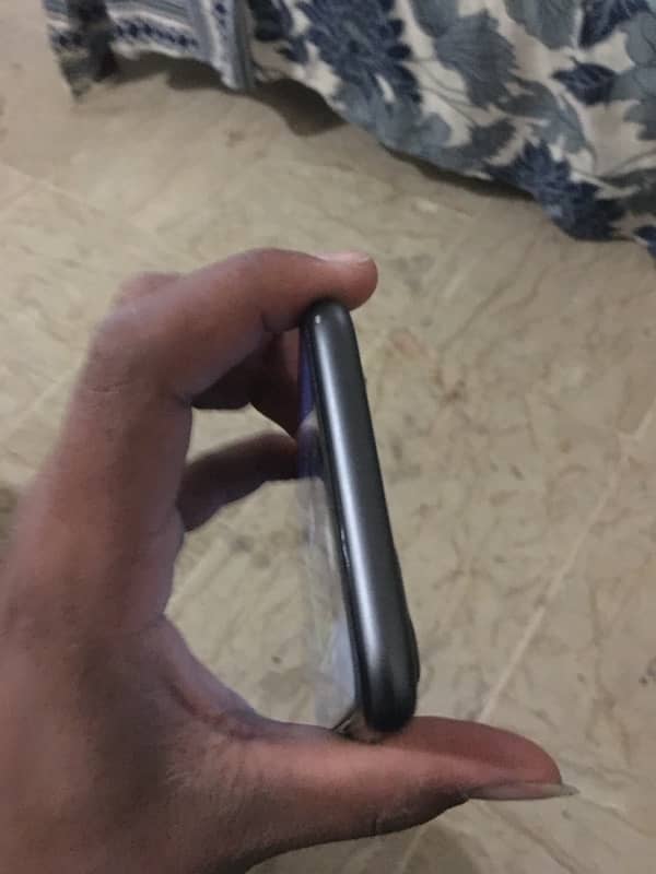 iPhone 11 1
