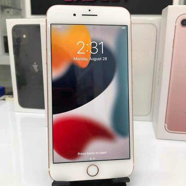 iphone 7 plus PTA approved 8gb Ram 128gb my wtsp/0341-68;86-453 1