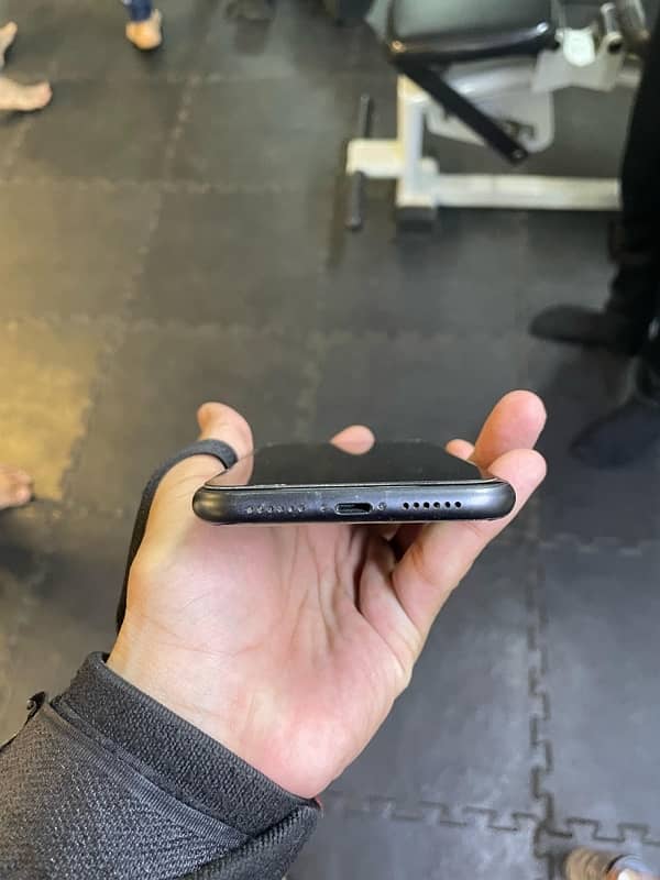 iPhone 11 for Exchange with iPhone 11 Pro (Cash Adjustment Available) 3