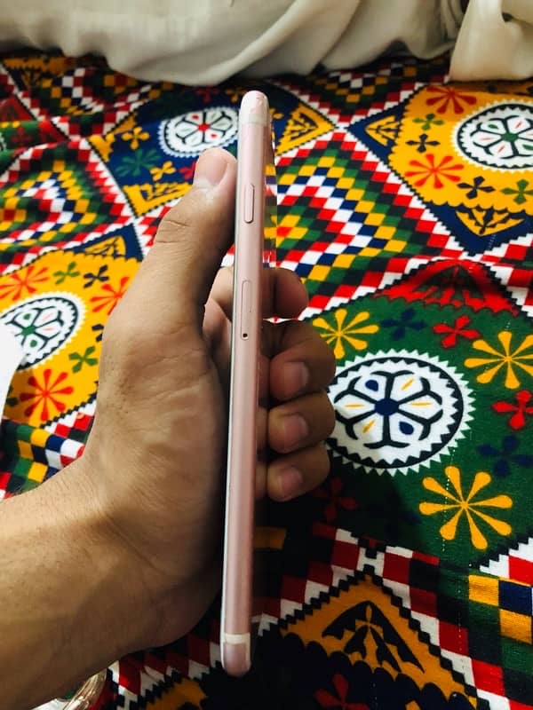 iPhone 7 Plus  pta approve 128 gb 0