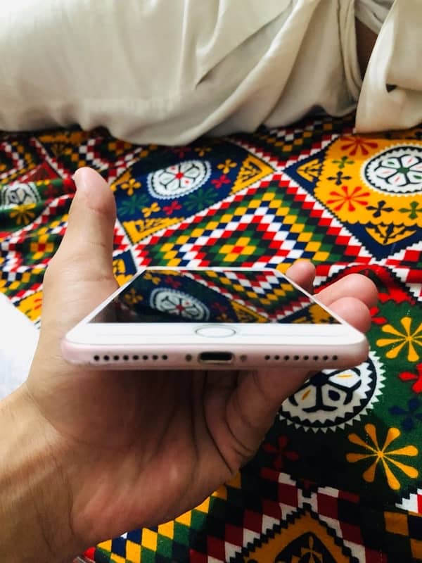 iPhone 7 Plus  pta approve 128 gb 4