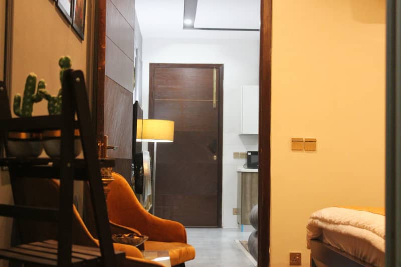 1 BED LUXURY FURNISHED FOR RANT IN GULBERG GREEN 6