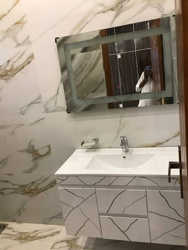 Elegant Portion For Rent In Pakarab Society 0