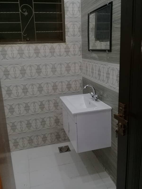 Elegant Portion For Rent 5