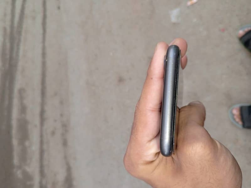iPhone 11 Factory unlock 5