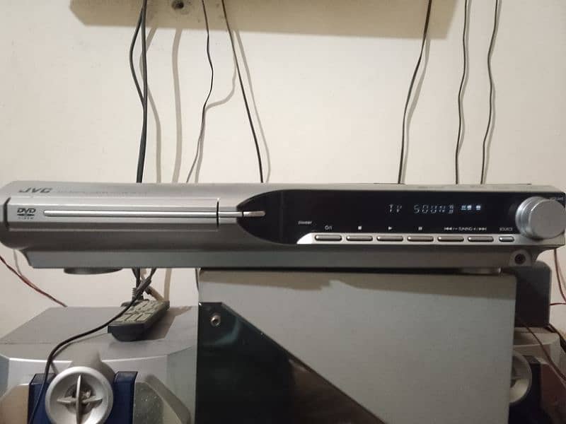 JVC 5.1 home theater 0