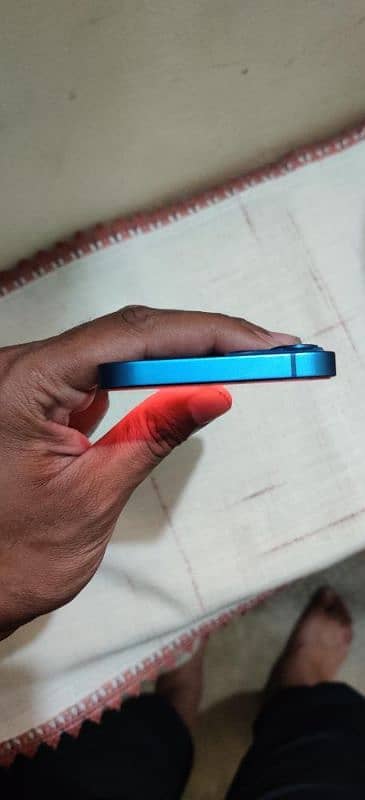 Iphone 13 JV 4