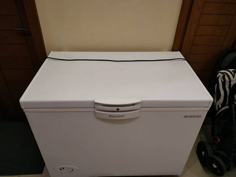 waves deep freezer 13 CUFT 0