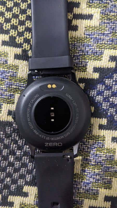 Zero Smart watch condition 10/10 just one week use  . 0