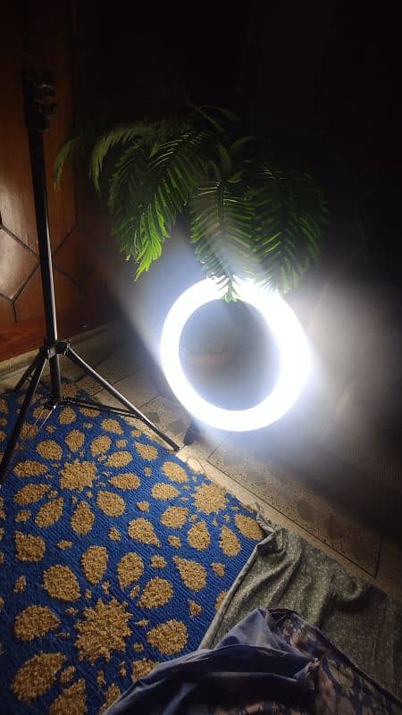 BIG RING LIGHT 2