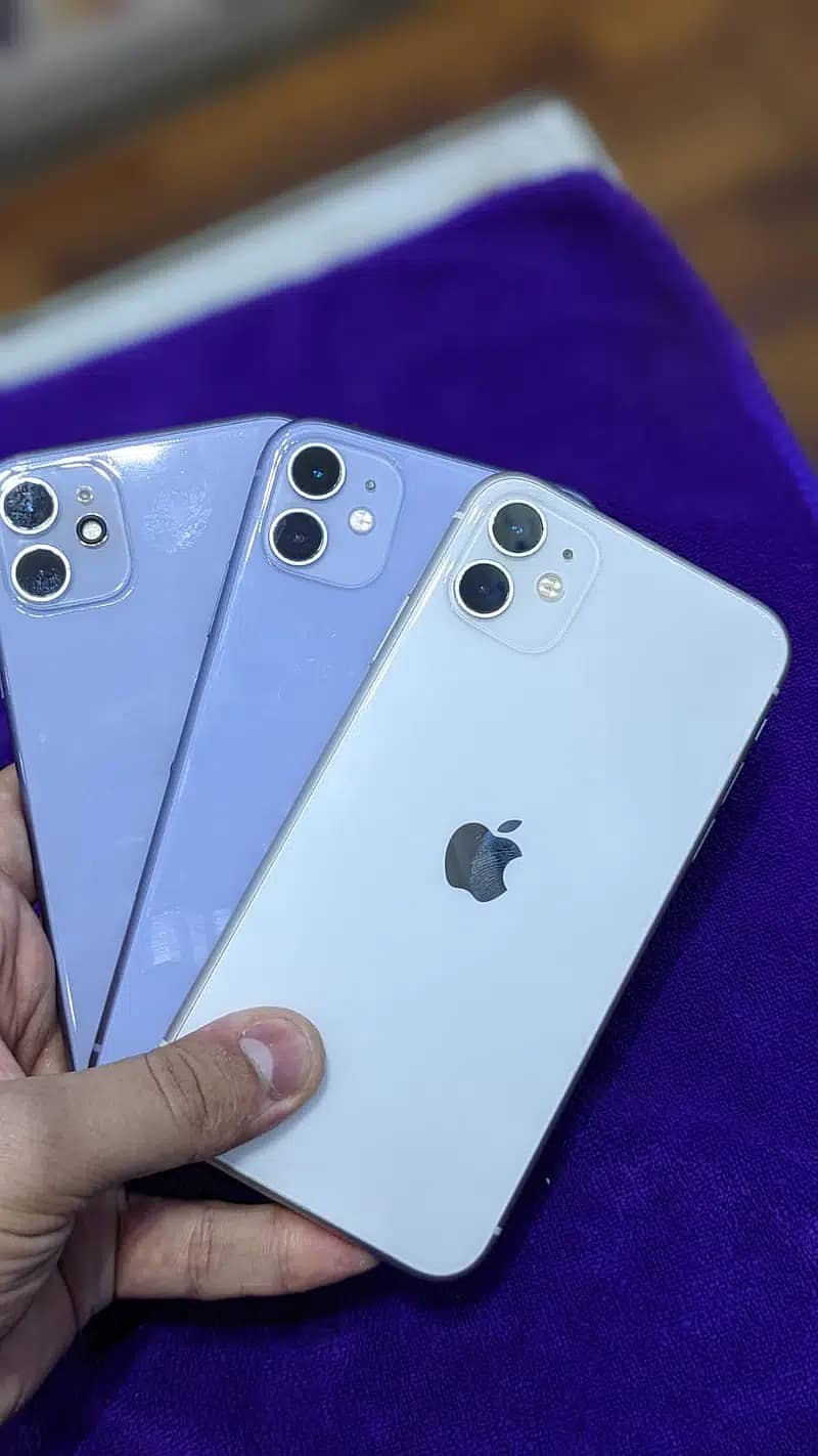 Apple iPhone 11 factory unlocked 4 month Sim Time 2