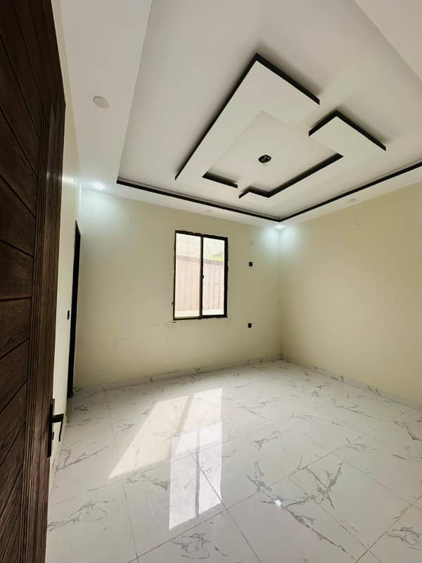 3 bed dd tile flooring 1st floor portion for rent 1