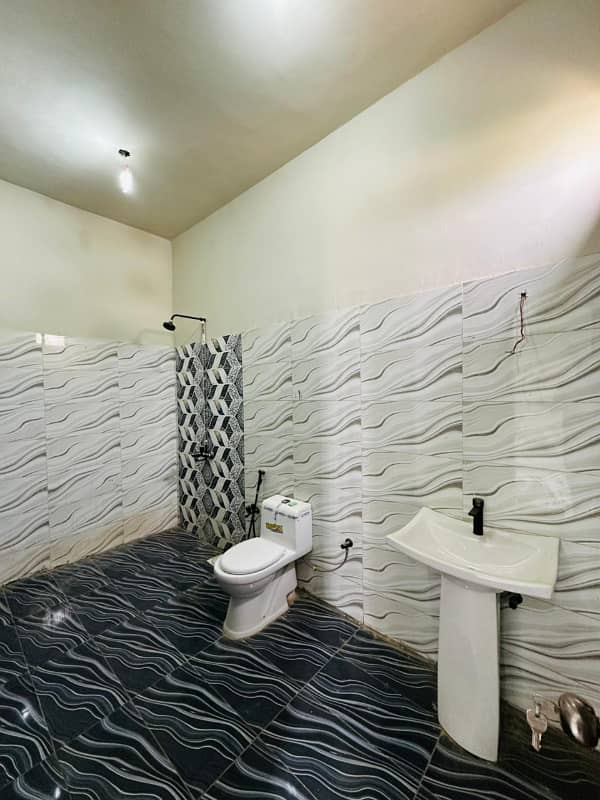 3 bed dd tile flooring 1st floor portion for rent 3