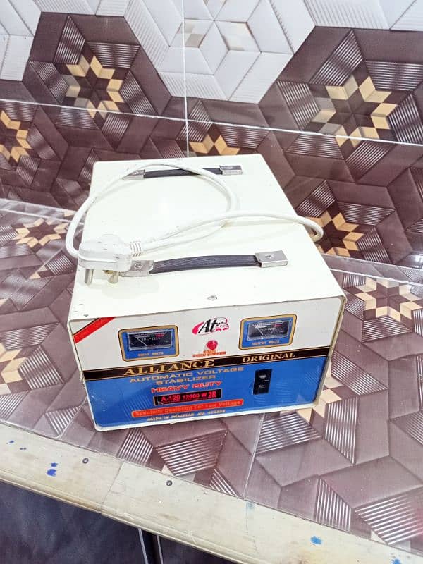 Automatic Voltage Stabilizer 1200 W 1