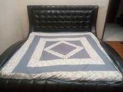 king size poshish bed black