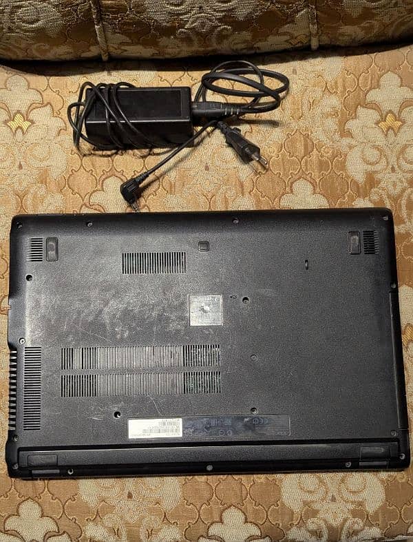 Acer Aspire V3-574 7