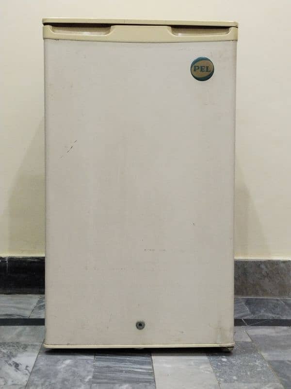room refrigerator 0
