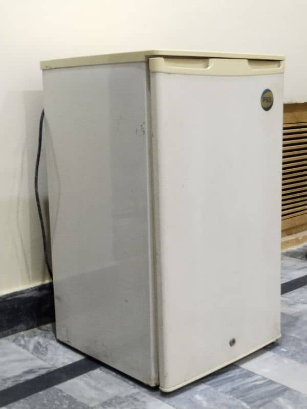 room refrigerator 2