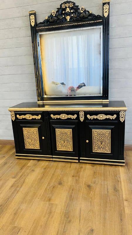 King wooden bed with mattress 7