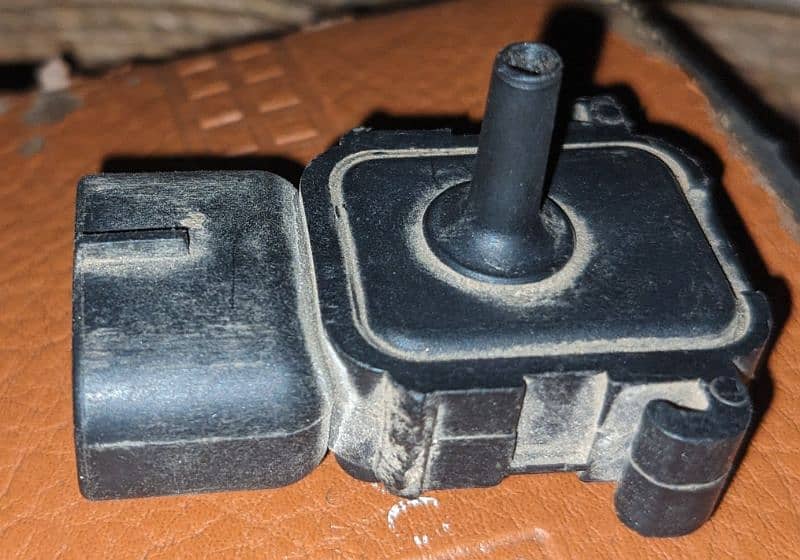 map sensor for Suzuki Balano USA original 1