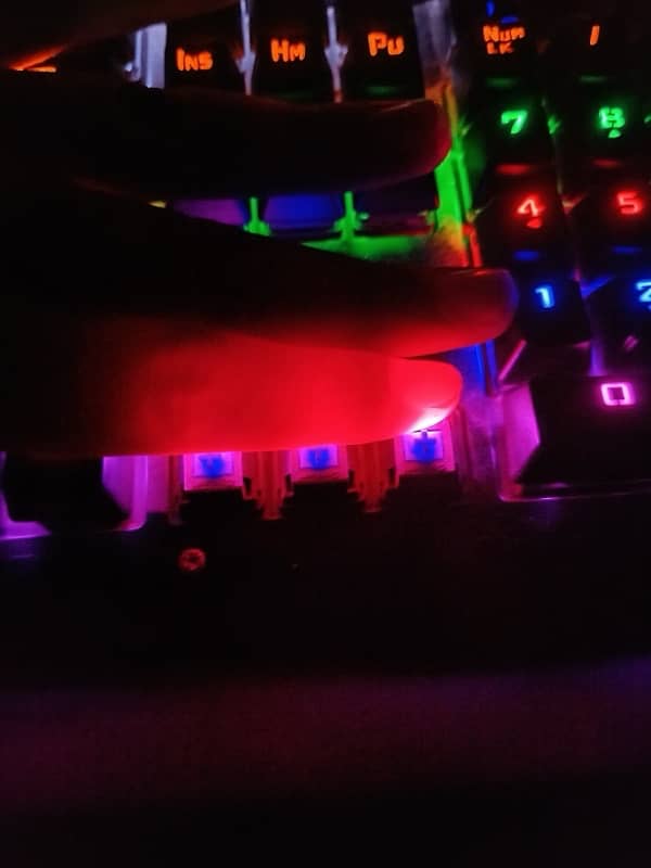Mechanical keyboard 100% for sale 1