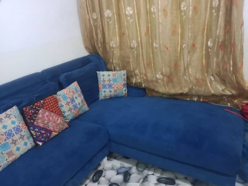 L. shap sofa in blue colour 2