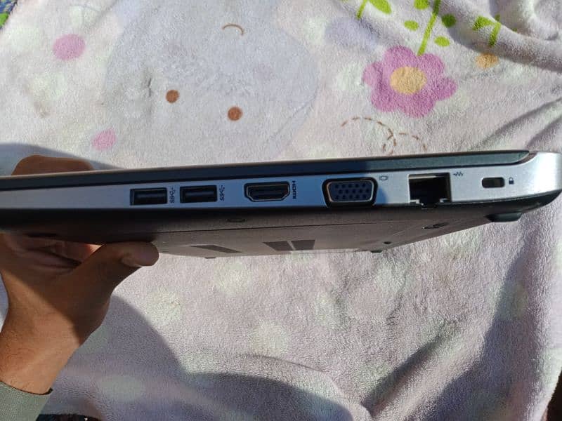 Hp laptop cor i5 6th generation 3