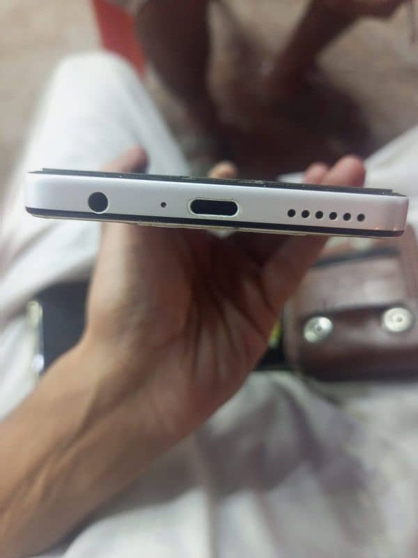 Tecno camon 19 special edition 5