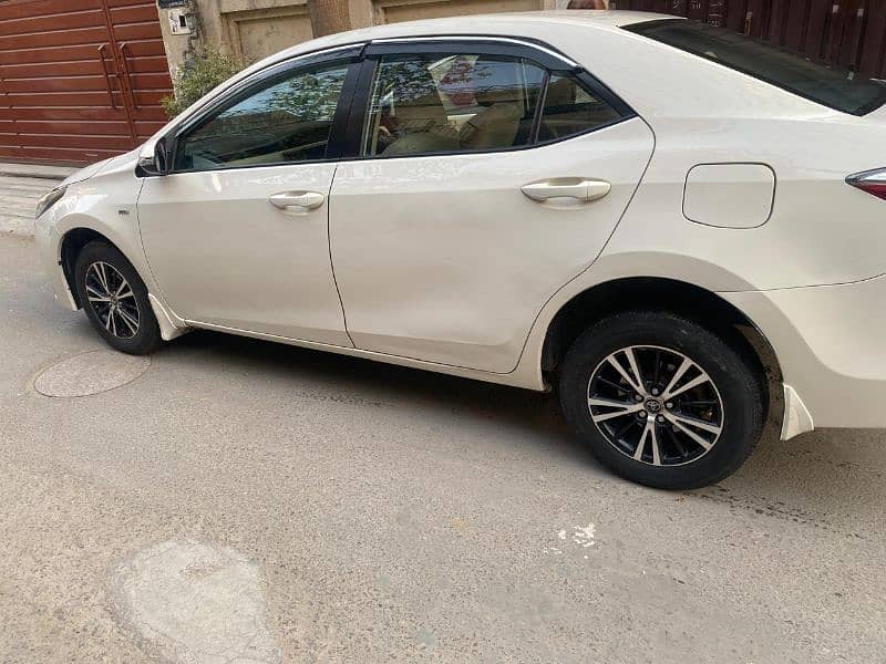 Toyota Corolla 1.3 GLI Auto 2017/18 7