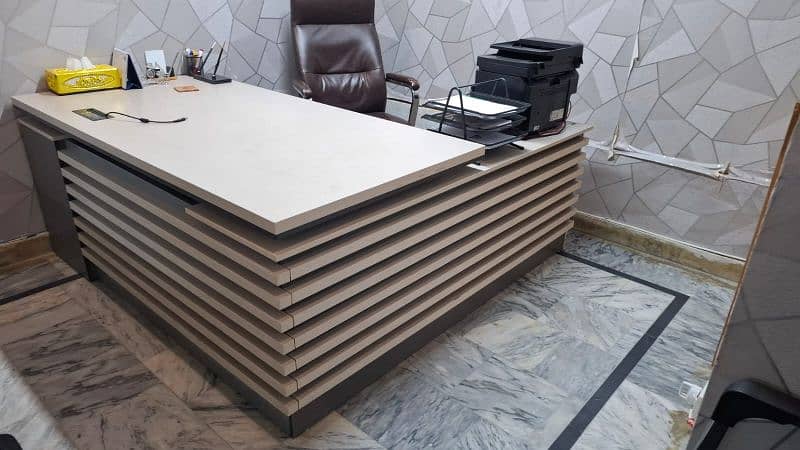 offuce table for sale for ceo MD executive 2