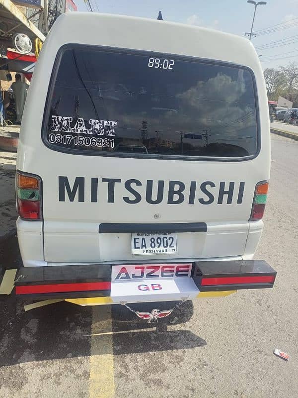 Mitsubishi l 300 1