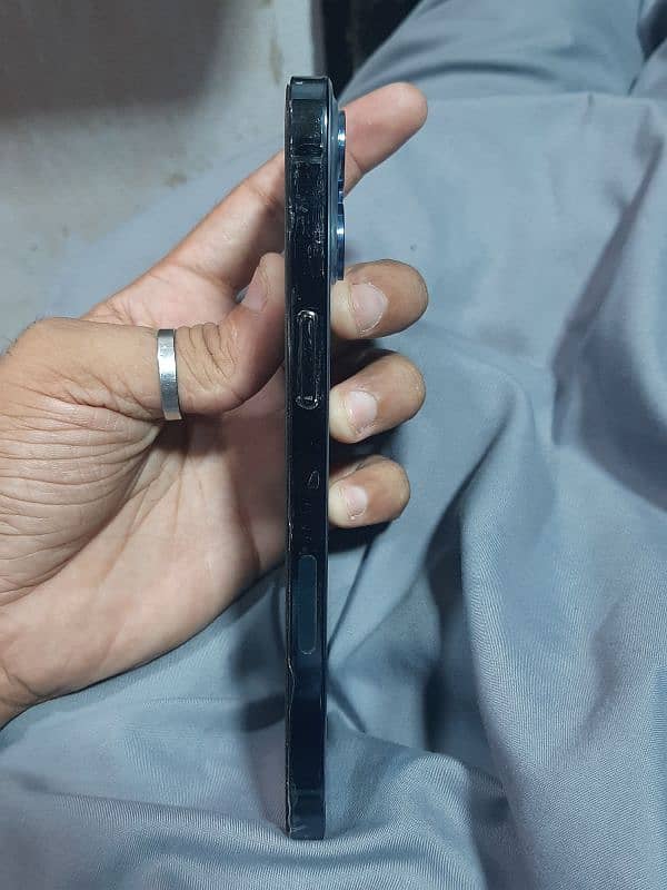 iphoje 12 pro. max 256gb jv non pta Read Add carefully 2