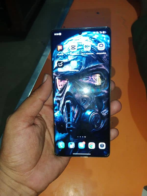 TECNO CAMON 40 PRO 10 BY 10 2