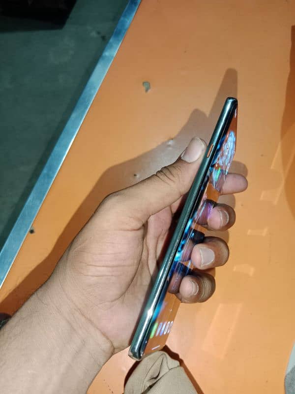 TECNO CAMON 40 PRO 10 BY 10 5