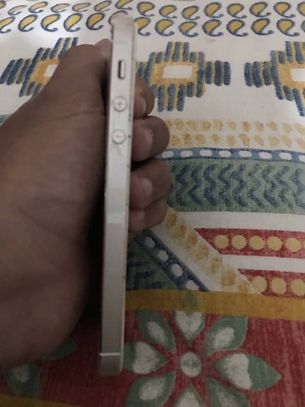 Iphone 5s PTA Approved 32gb 3