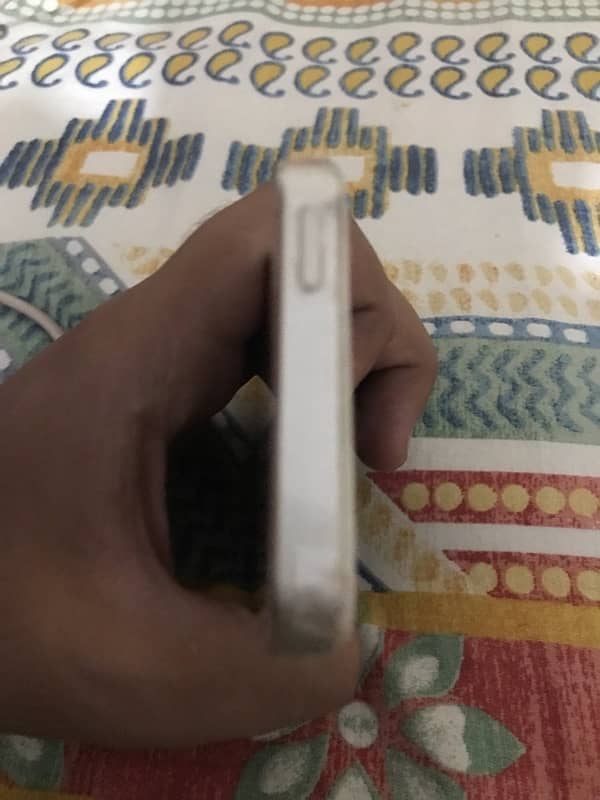 Iphone 5s PTA Approved 32gb 4