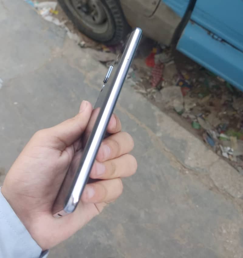 P20 pro PTA dual sim official 6/128 4