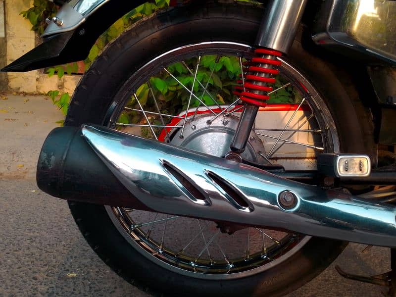 Honda CG 125 SPECIAL ADDITION 3